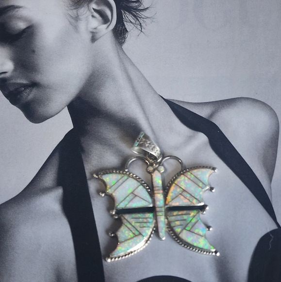 Butterfly Pendant ~STERLING SILVER AND OPAL INLAY🪽Native-Made - Picture 16 of 17